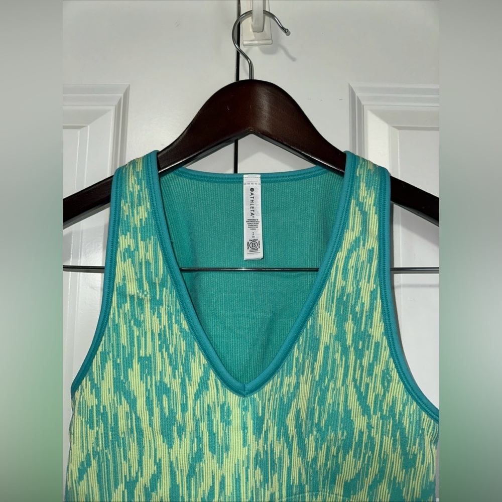 Athleta Marl Blue Green Aurora Cropped V-Neck Ribbed Athletic Tank Top S NWT - Picture 2 of 4